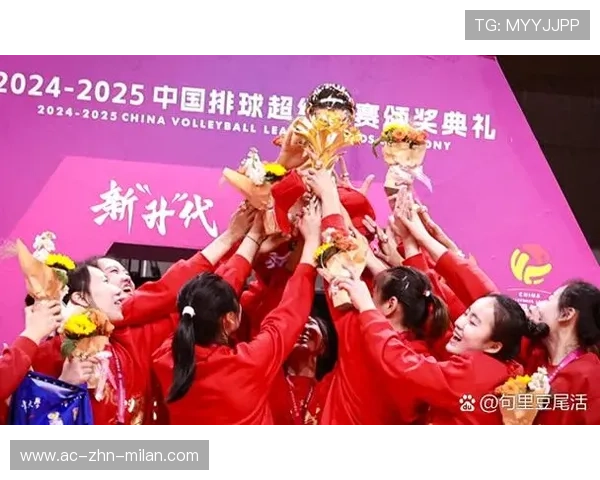 大学排球决赛：主力受伤逆转取胜