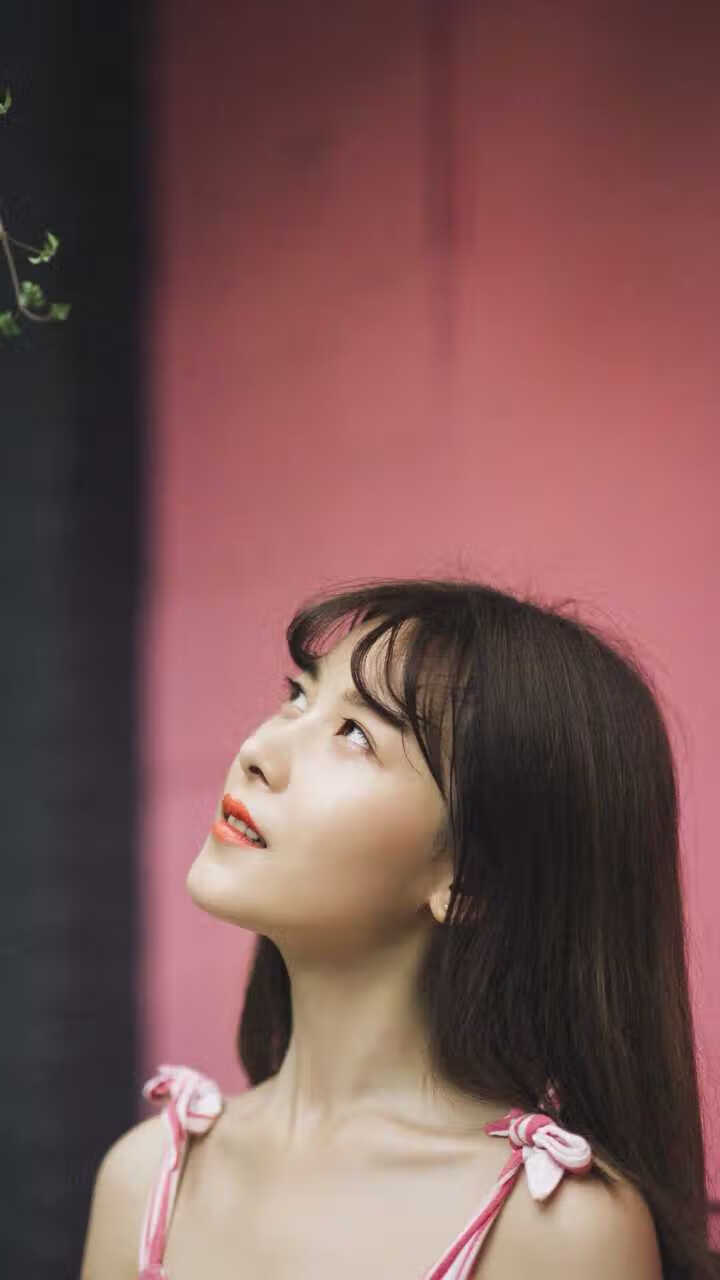 国际比赛纪念展在主办城市巡展，吸引大量观众，国际大赛视频